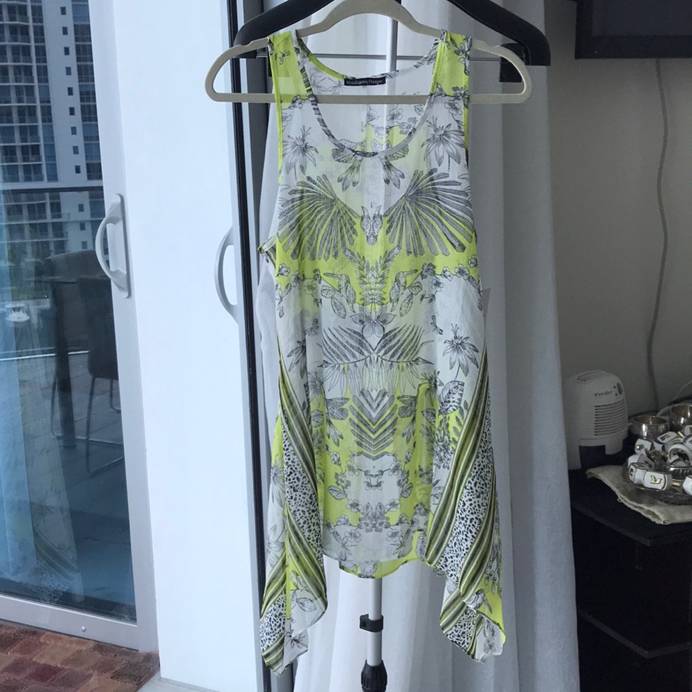 Floral print tunic top
